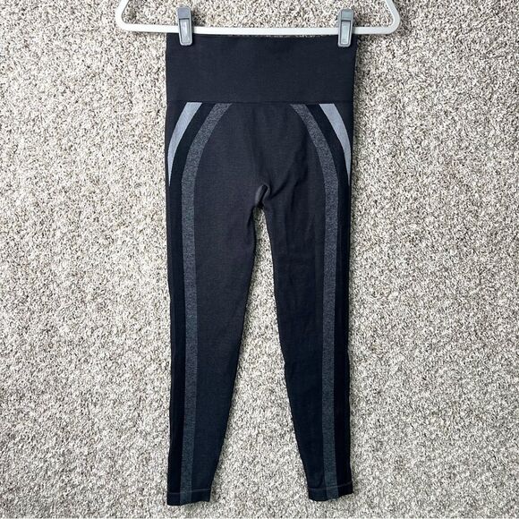 Spanx Leggings Women’s Small Look At Me Now Graphite Dust Seamless Track Stripe - Picture 5 of 7